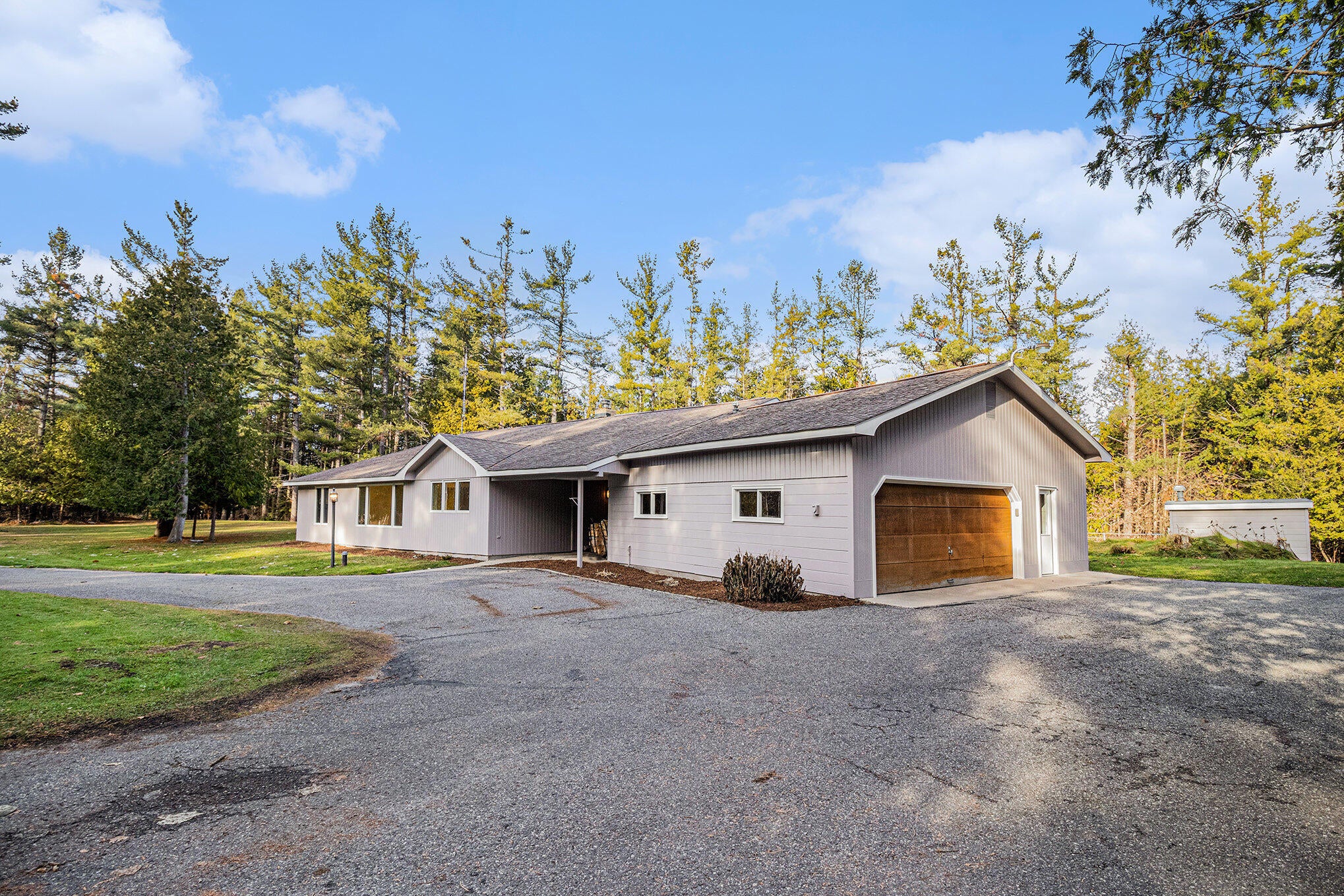 996 Lahaie Road Cheboygan, MI 49721 - Photo 8 of 51 2 Car Deep Garage