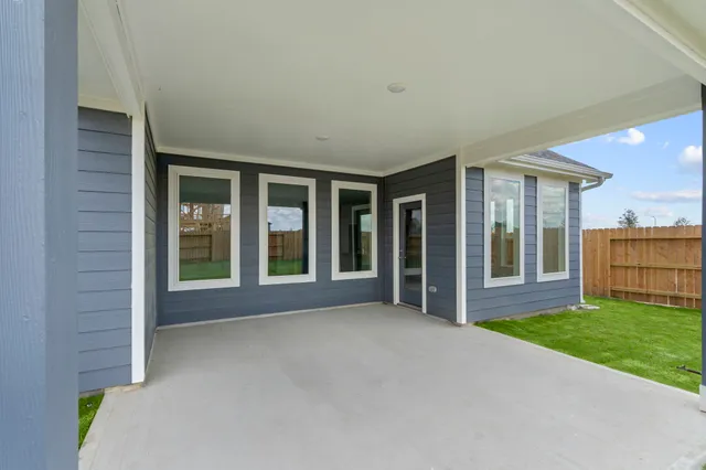 $359,990 | 305 Gambels Quail Road, Hempstead, TX 77445