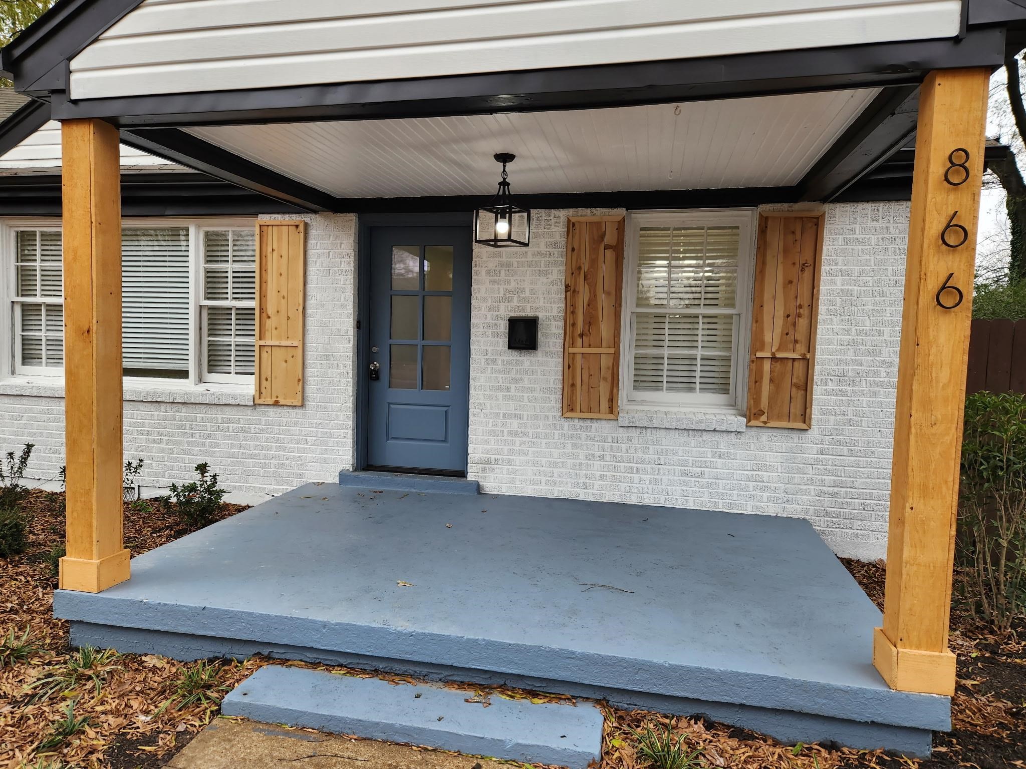 866 Colonial Road Memphis, TN 38117 - Photo 4 of 15 a view of an entryway of the house