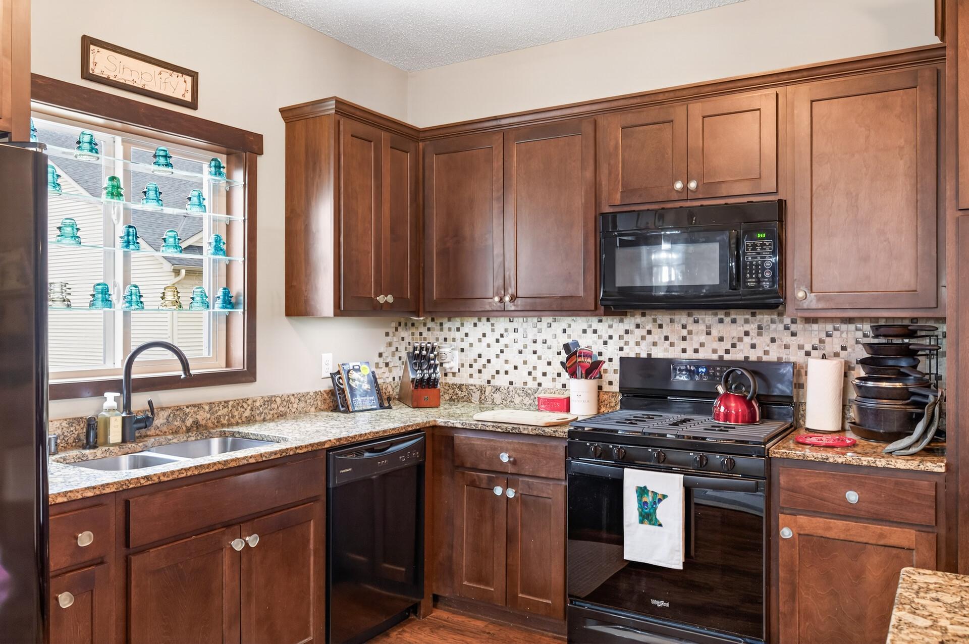 9749 Norway Street Northwest Coon Rapids, MN 55433 - Photo 12 of 29