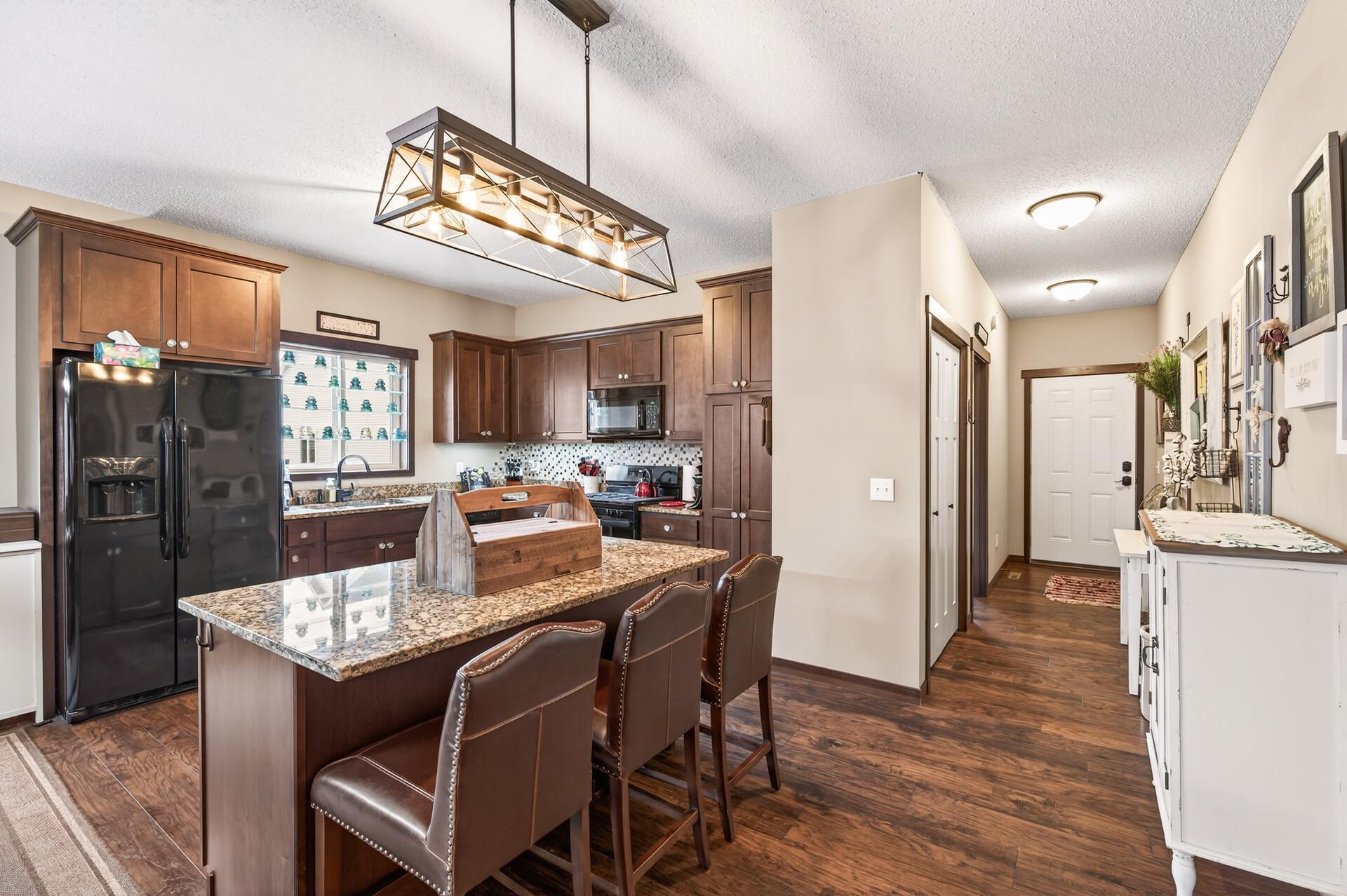 9749 Norway Street Northwest Coon Rapids, MN 55433 - Photo 9 of 29