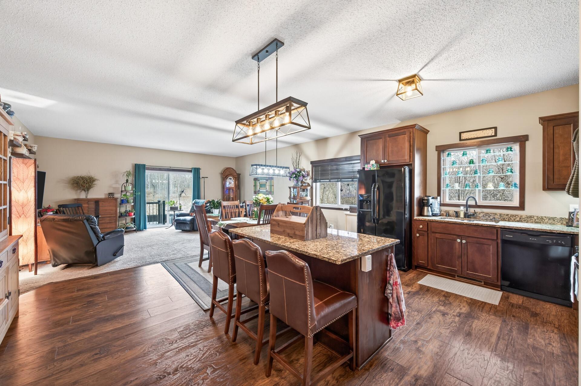 9749 Norway Street Northwest Coon Rapids, MN 55433 - Photo 10 of 29