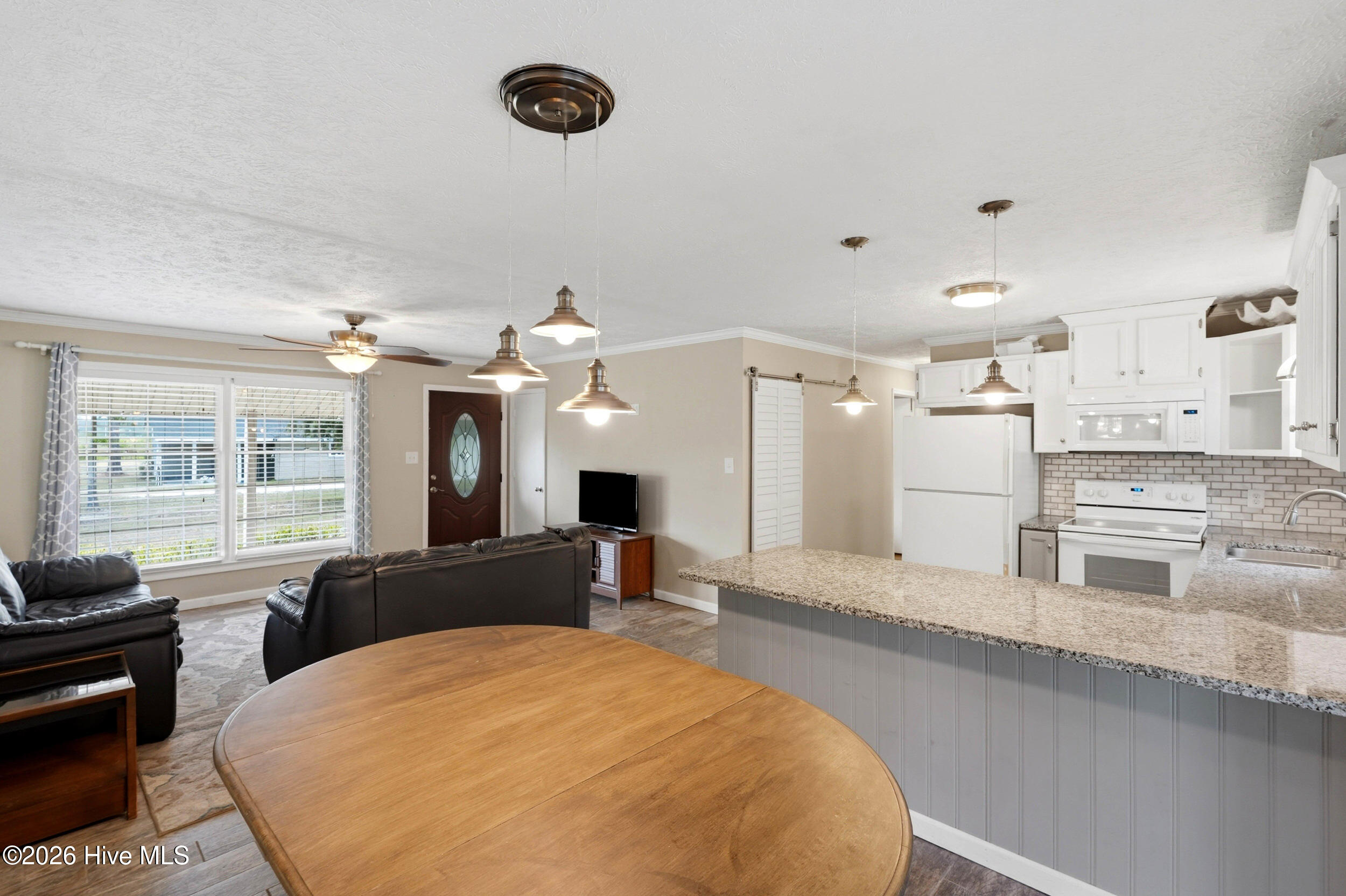 879 Bricklanding Road Southwest Shallotte, NC 28470 - Photo 14 of 56 Dining area