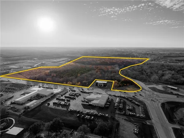 $4,950,000 | 0 North 169th Highway, Smithville, MO 64089
