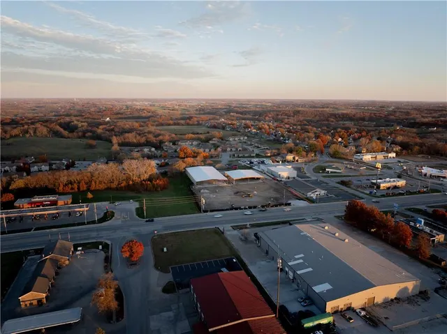 $4,950,000 | 0 North 169th Highway, Smithville, MO 64089