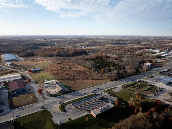 $4,950,000 | 0 North 169th Highway, Smithville, MO 64089