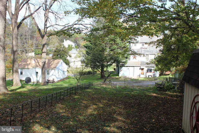 $320,000 | 72 Sproul Road, Malvern, PA 19355