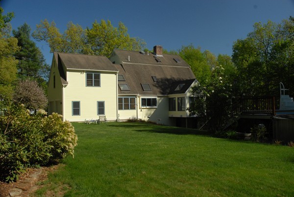 126 Harvard Road Bolton, MA 01740 - Photo 25 of 28 Gallery Image 25