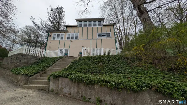 $274,000 | 33 Baltic Heights, Sprague, CT 06330