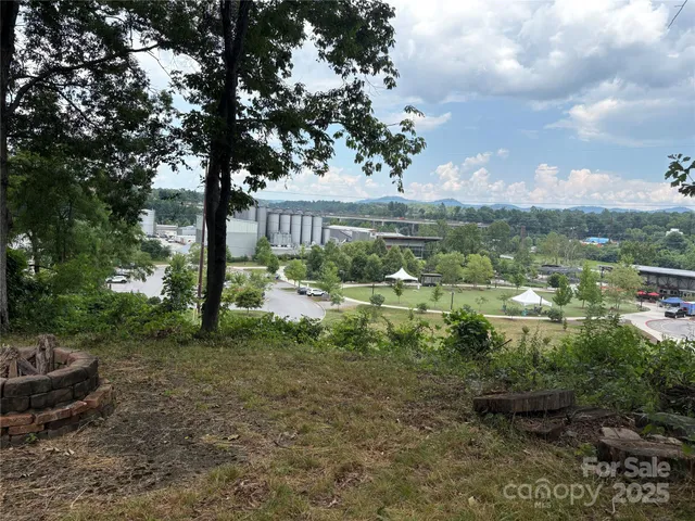 $339,000 | 53 Logan Circle, Asheville, NC 28806