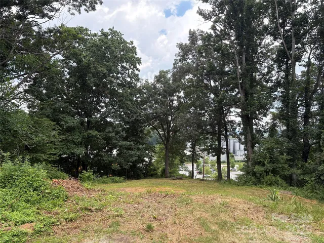 $339,000 | 53 Logan Circle, Asheville, NC 28806