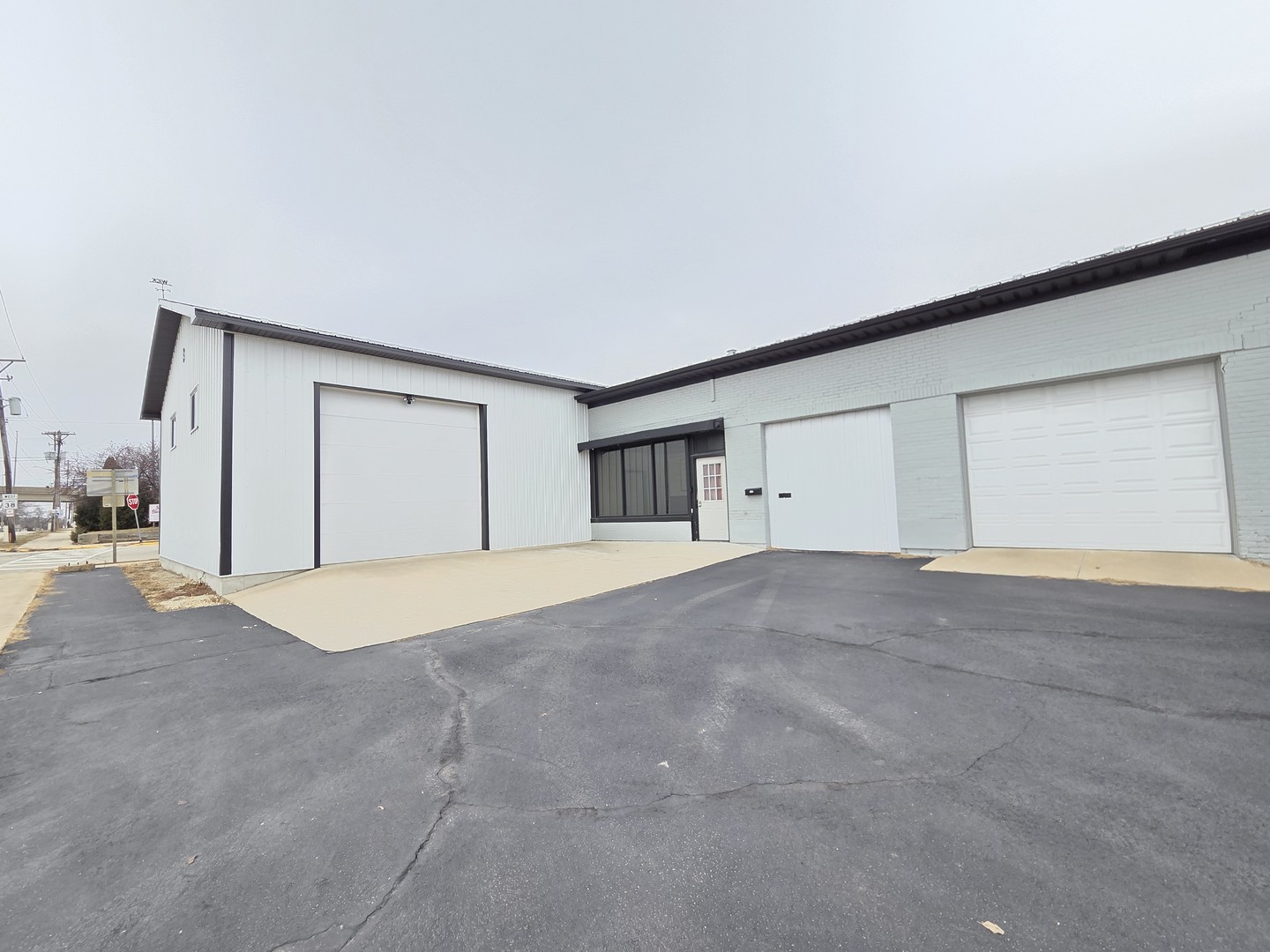 519 Lincoln Avenue Rochelle, IL 61068 - Photo 16 of 20 a view of empty room