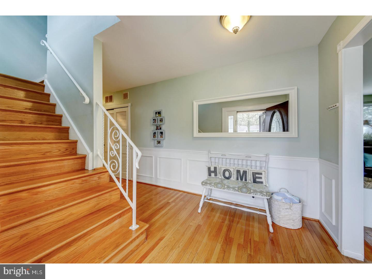 109 Haines Road Mount Laurel, NJ 08054 - Photo 4 of 25 Foyer