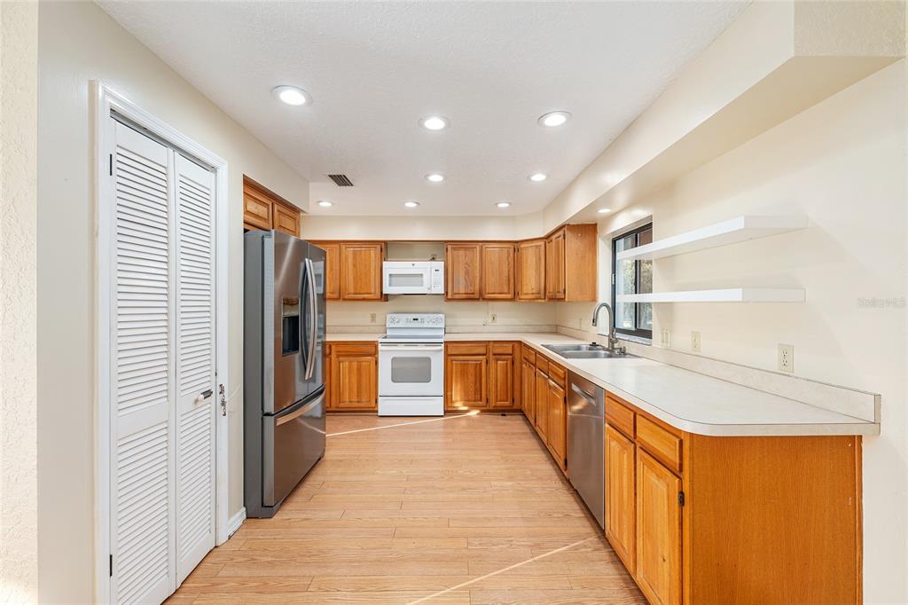 10217 Southwest 74th Terrace Ocala, FL 34476 - Photo 16 of 47