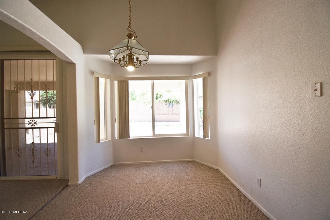 12144 North Seasons Loop Tucson, AZ 85755 - Photo 15 of 37