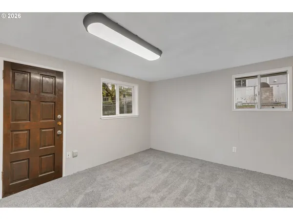 $349,900 | 148 Southeast Houck Avenue, Roseburg, OR 97470