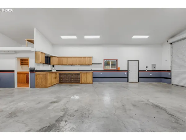 $349,900 | 148 Southeast Houck Avenue, Roseburg, OR 97470
