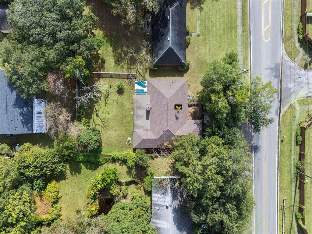 611 North Forsyth Road Orlando, FL 32807 - Photo 32 of 36 an aerial view of a house