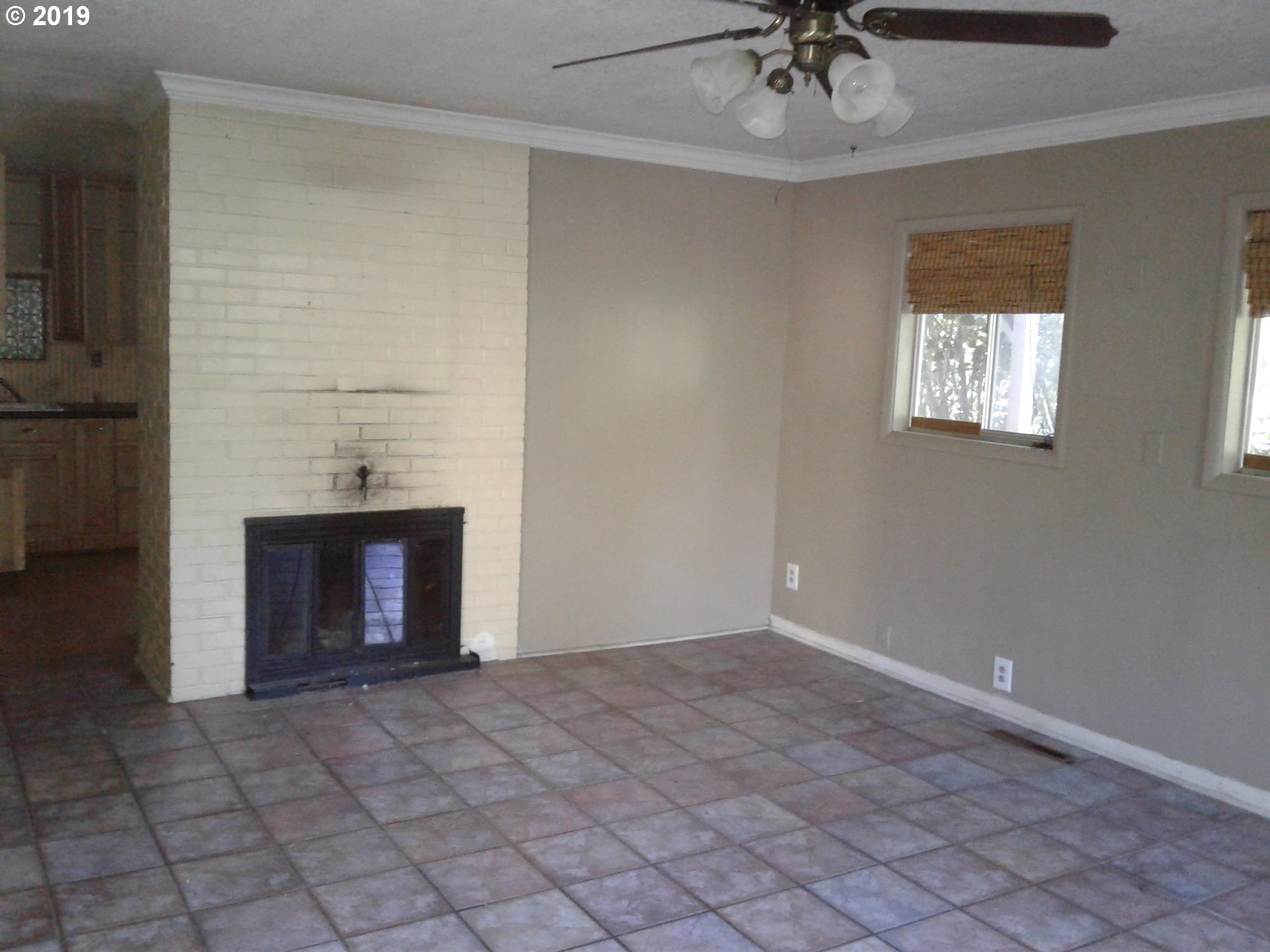 16511 Southeast Webster Road Milwaukie, OR 97267 - Photo 2 of 12 Gallery Image 2