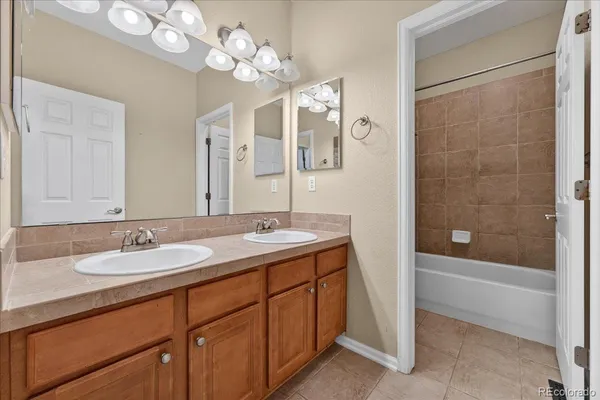 $650,000 | 6333 South Jackson Gap Court, Aurora, CO 80016