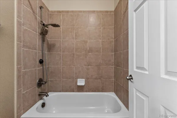 $650,000 | 6333 South Jackson Gap Court, Aurora, CO 80016