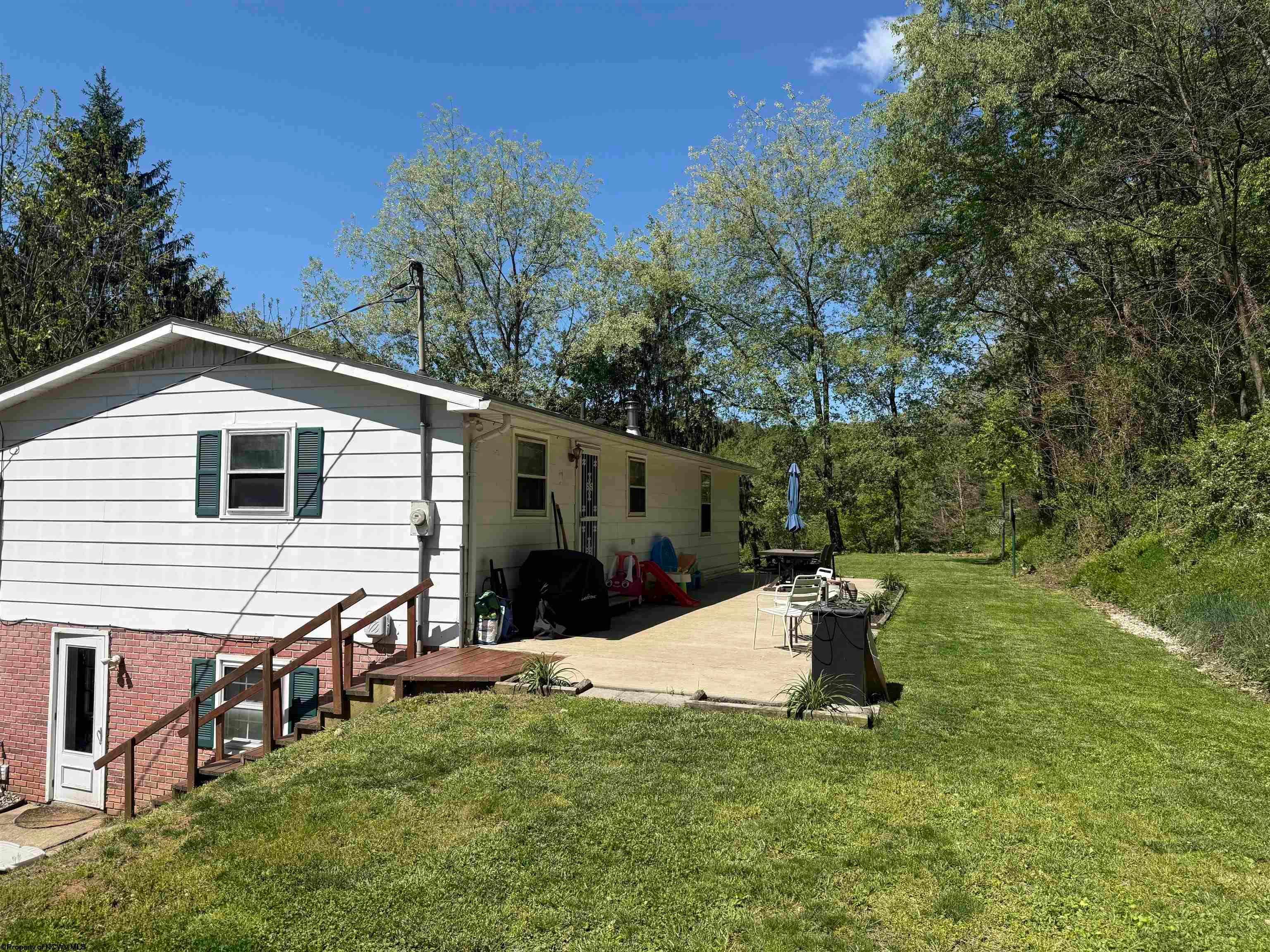 298 Tipple Road Salem, WV 26426 - Photo 6 of 29 Gallery Image 6