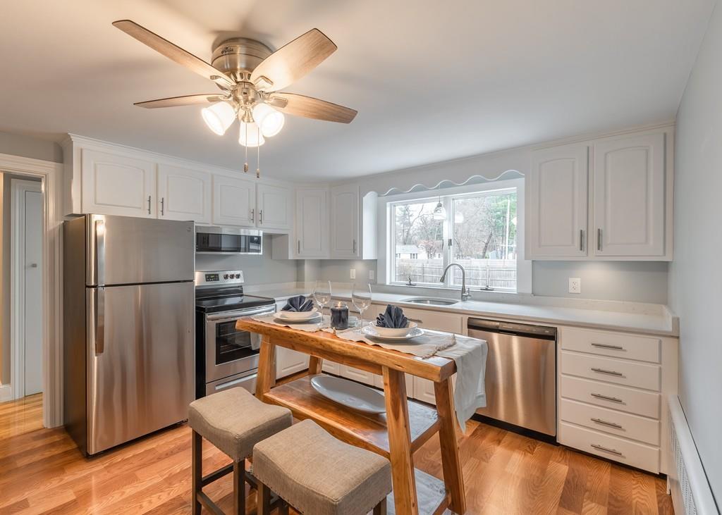 7 Cross Road Westford, MA 01886 - Photo 4 of 13 Gallery Image 4