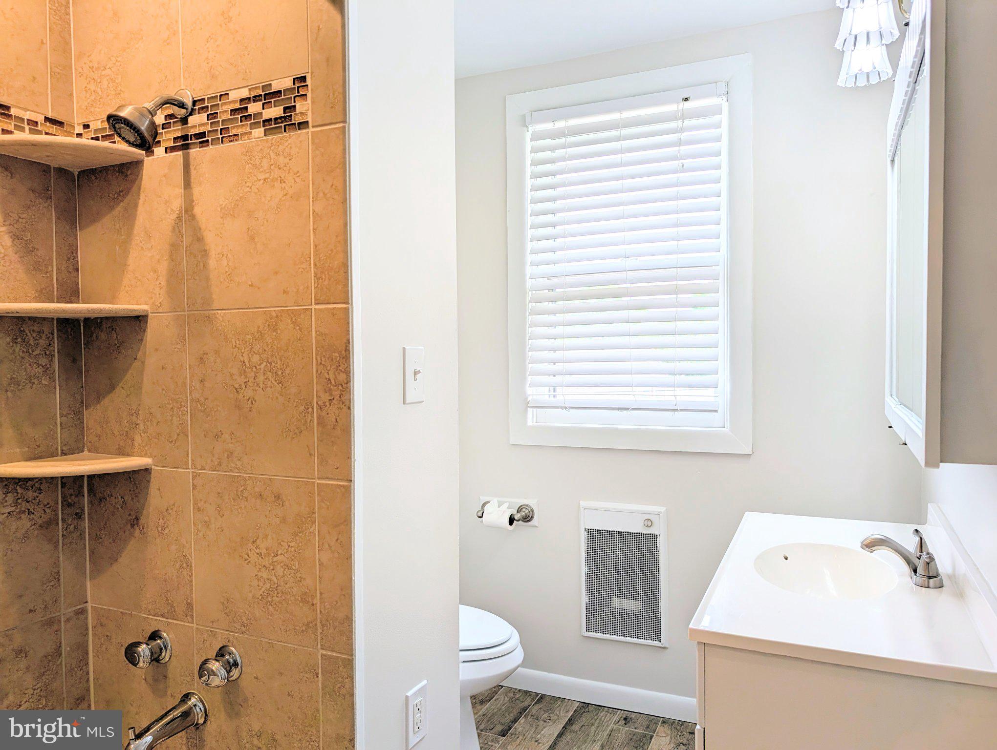 611 Rutledge Avenue Folsom, PA 19033 - Photo 25 of 31 Modern bathroom with stylish finishes.