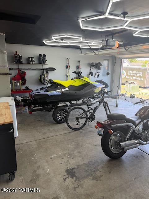 6700 Crestfields Road Yakima, WA 98903 - Photo 11 of 14 Garage