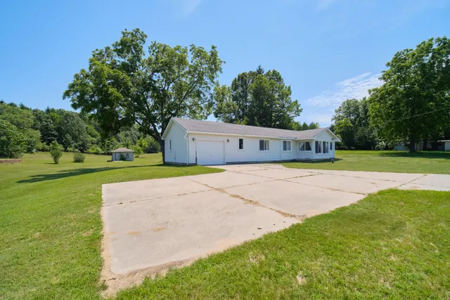 $449,000 | 8367 Lake Street, Bear Lake, MI 49614