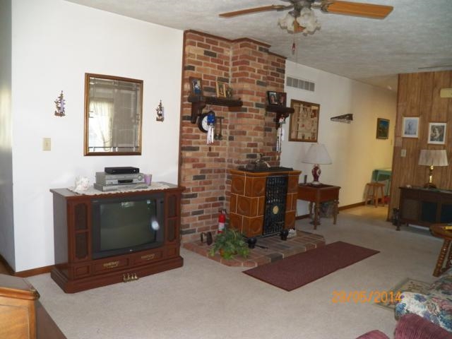 19975 Peach Ridge Road Goshen, IN 46526 - Photo 8 of 18 Gallery Image 8