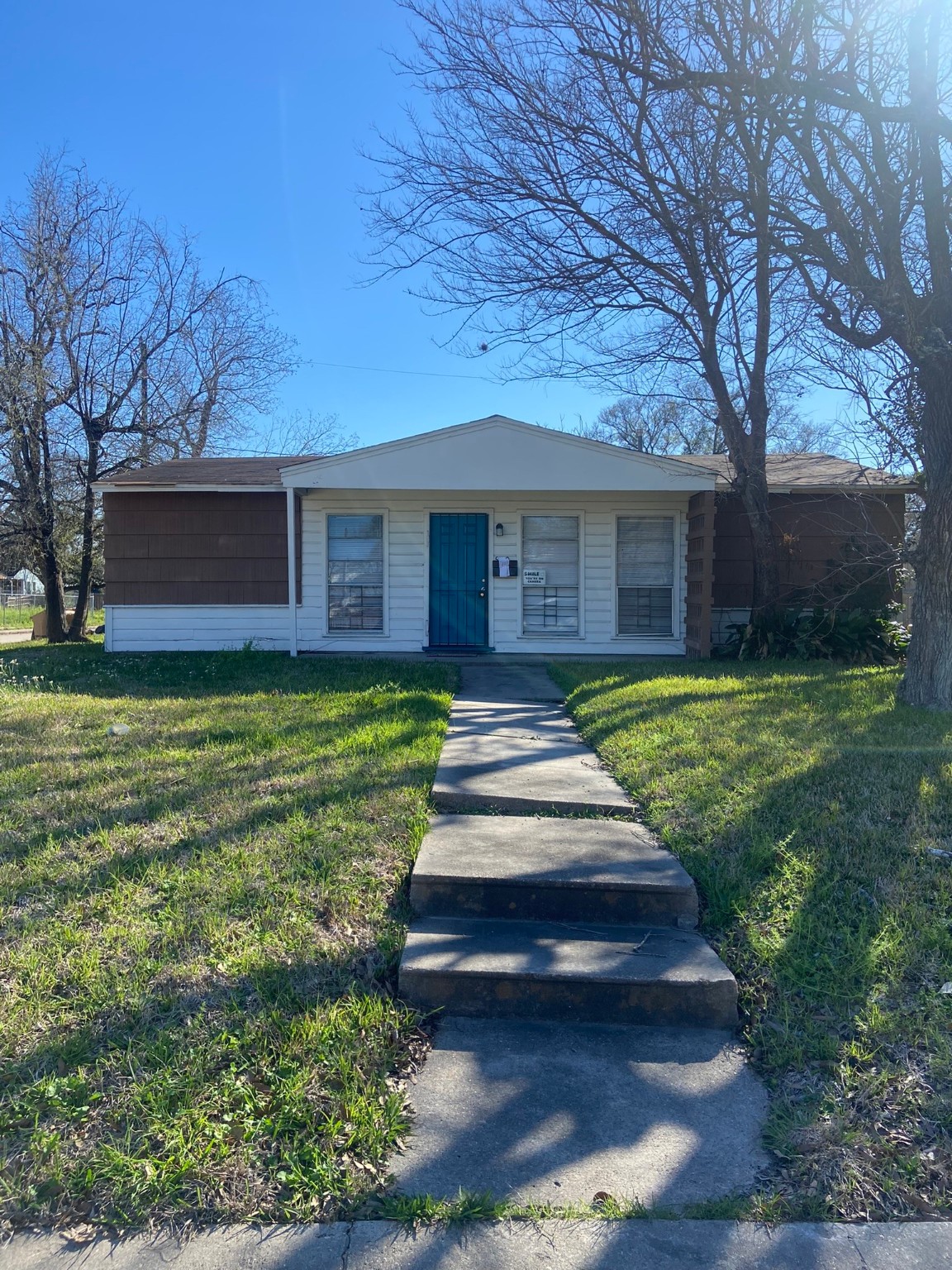 5250 Kingsbury Street Houston, TX 77021 - Photo 1 of 16