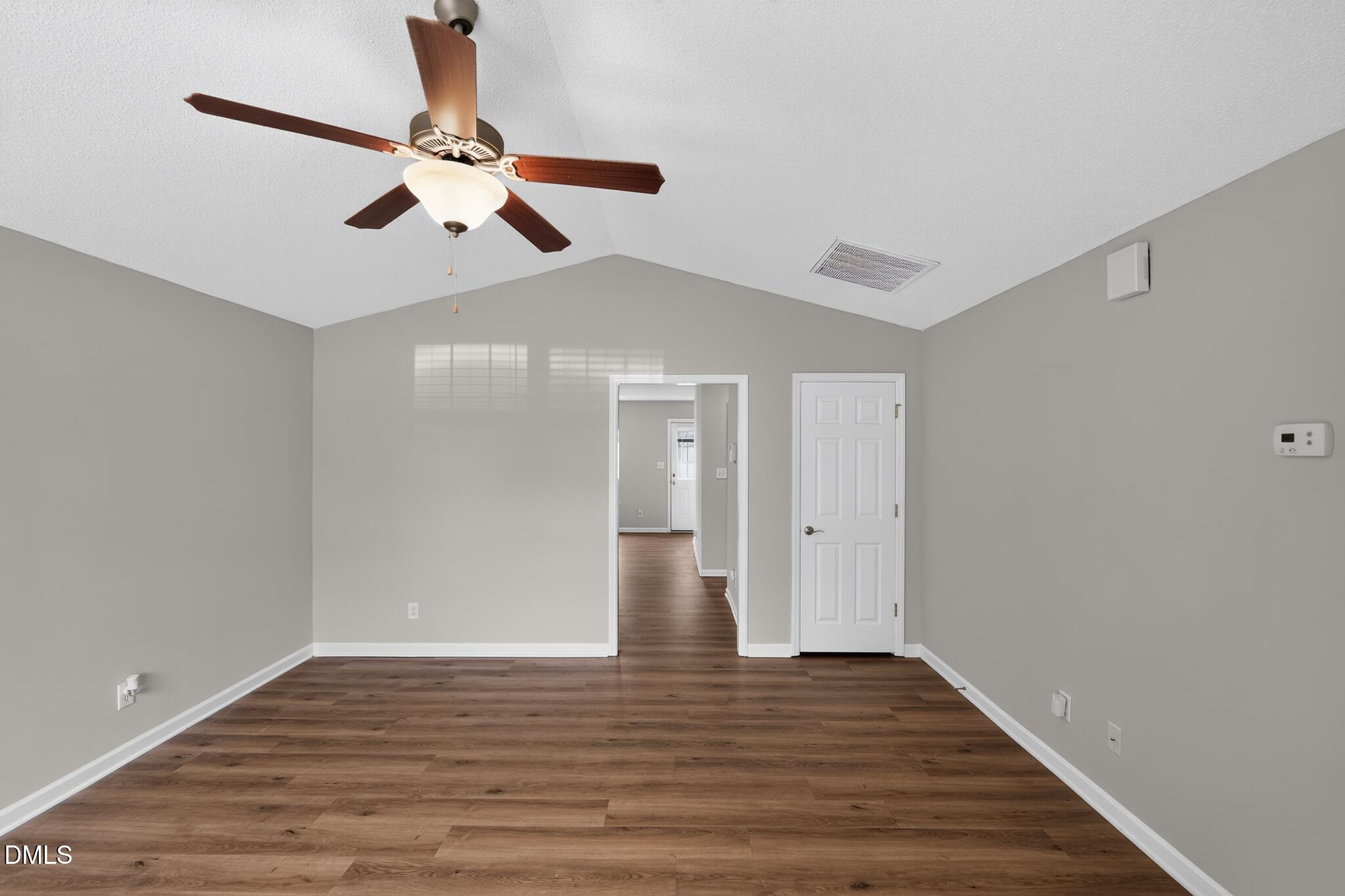 904 Rauhut Street Burlington, NC 27217 - Photo 6 of 38 08_904_Rauhut_St-Living_room-3254