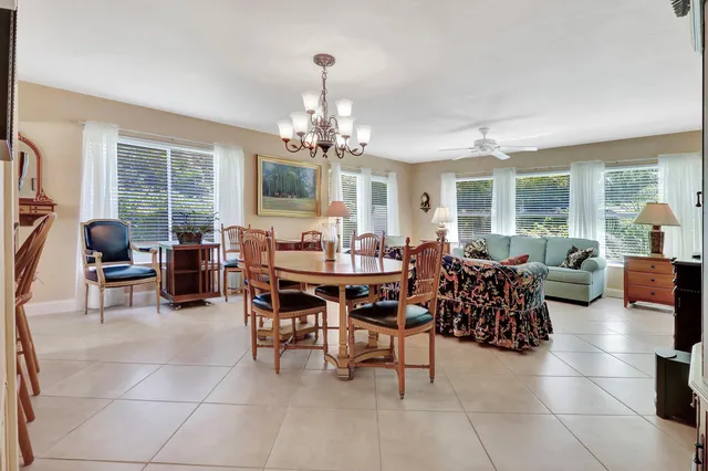 a view of a livingroom and dining room
