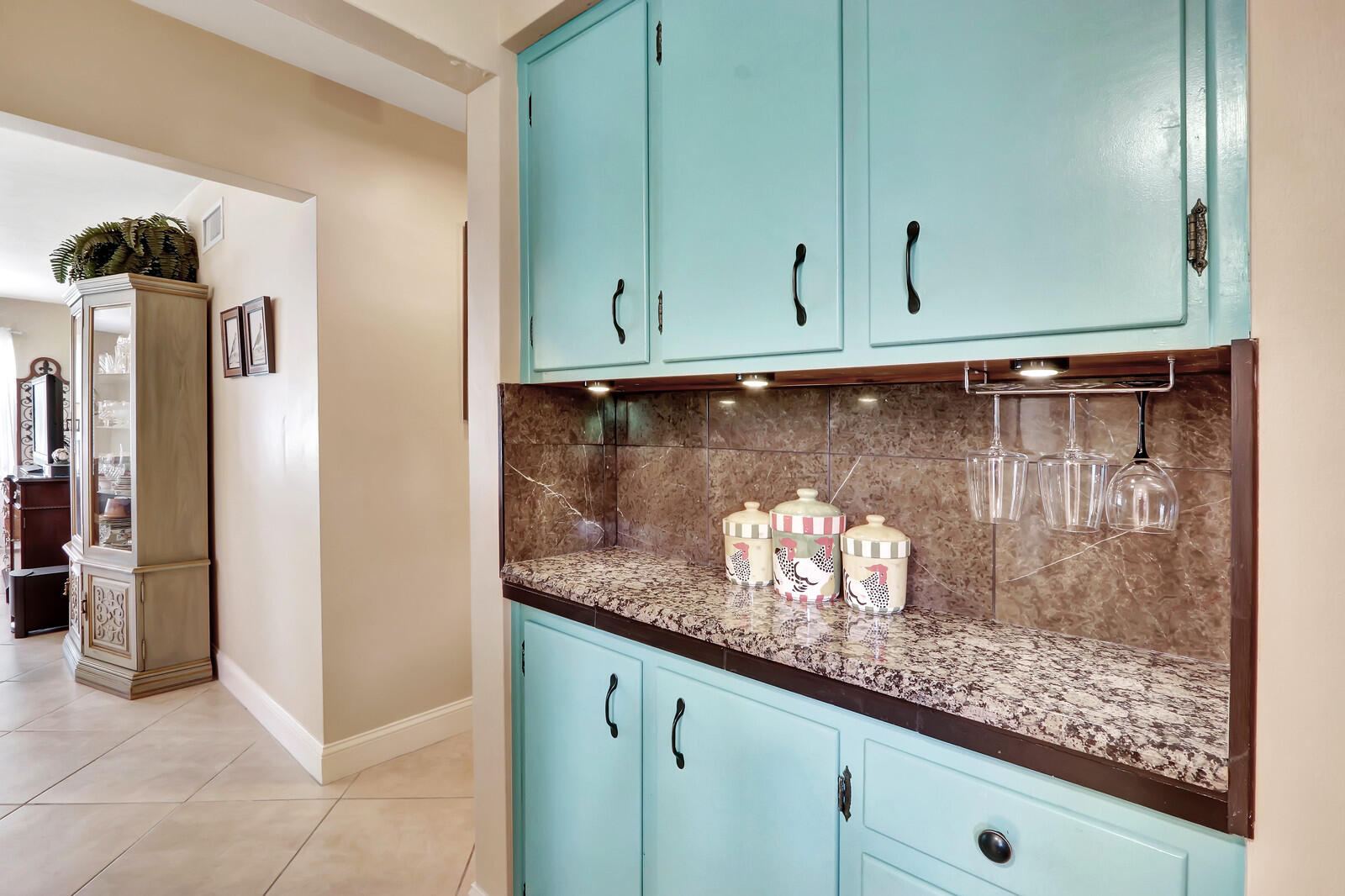 390 North Juno Lane Juno Beach, FL 33408 - Photo 27 of 33 a view of wooden cabinets