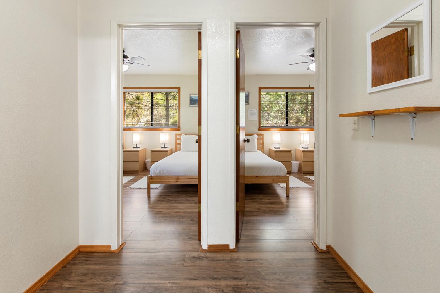 52865 Highway 245 Miramonte, CA 93641 - Photo 23 of 50 a en suite bathroom with a toilet