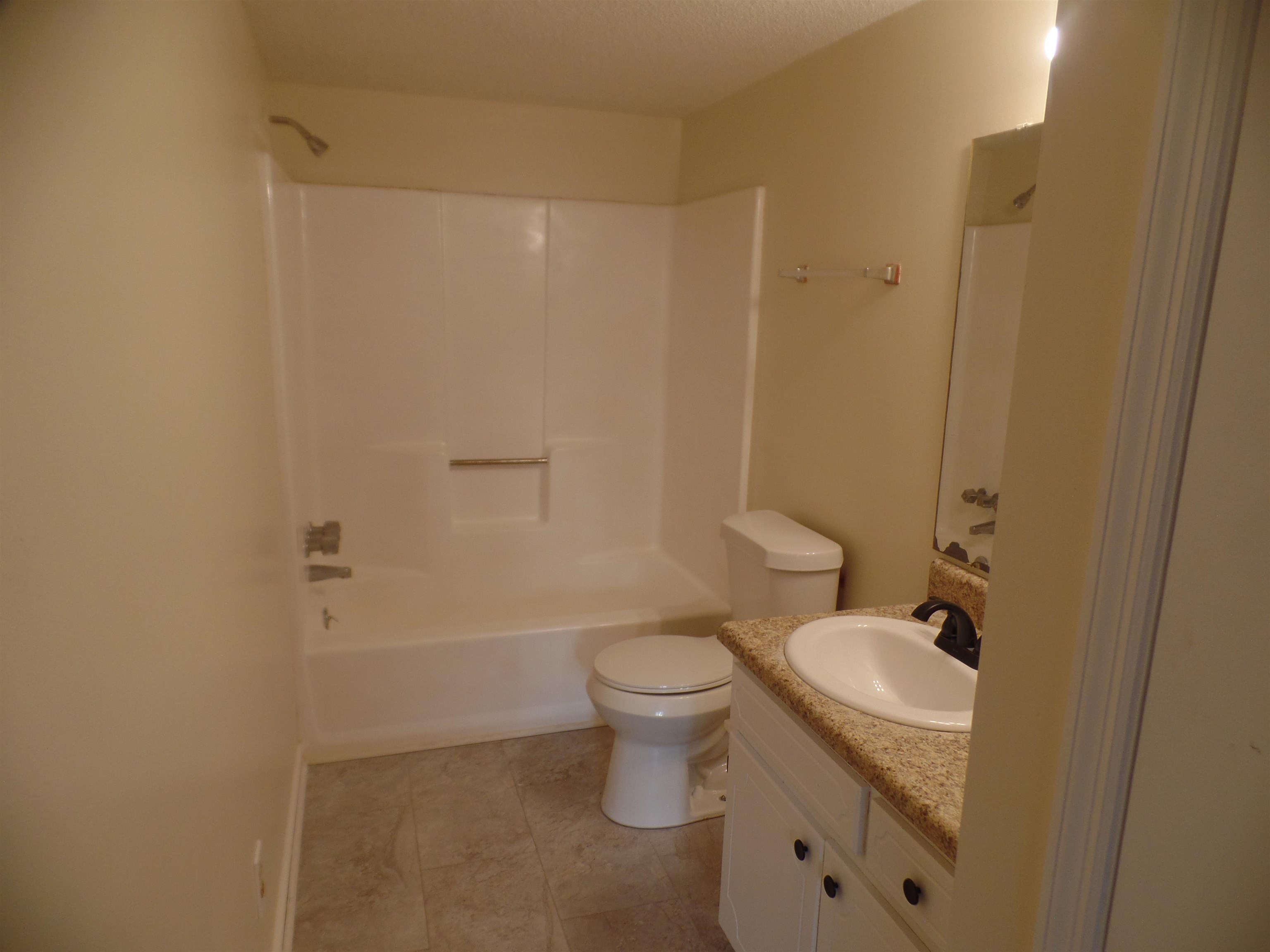 15 Hidden Springs Road Spartanburg, SC 29302 - Photo 8 of 17 Gallery Image 8