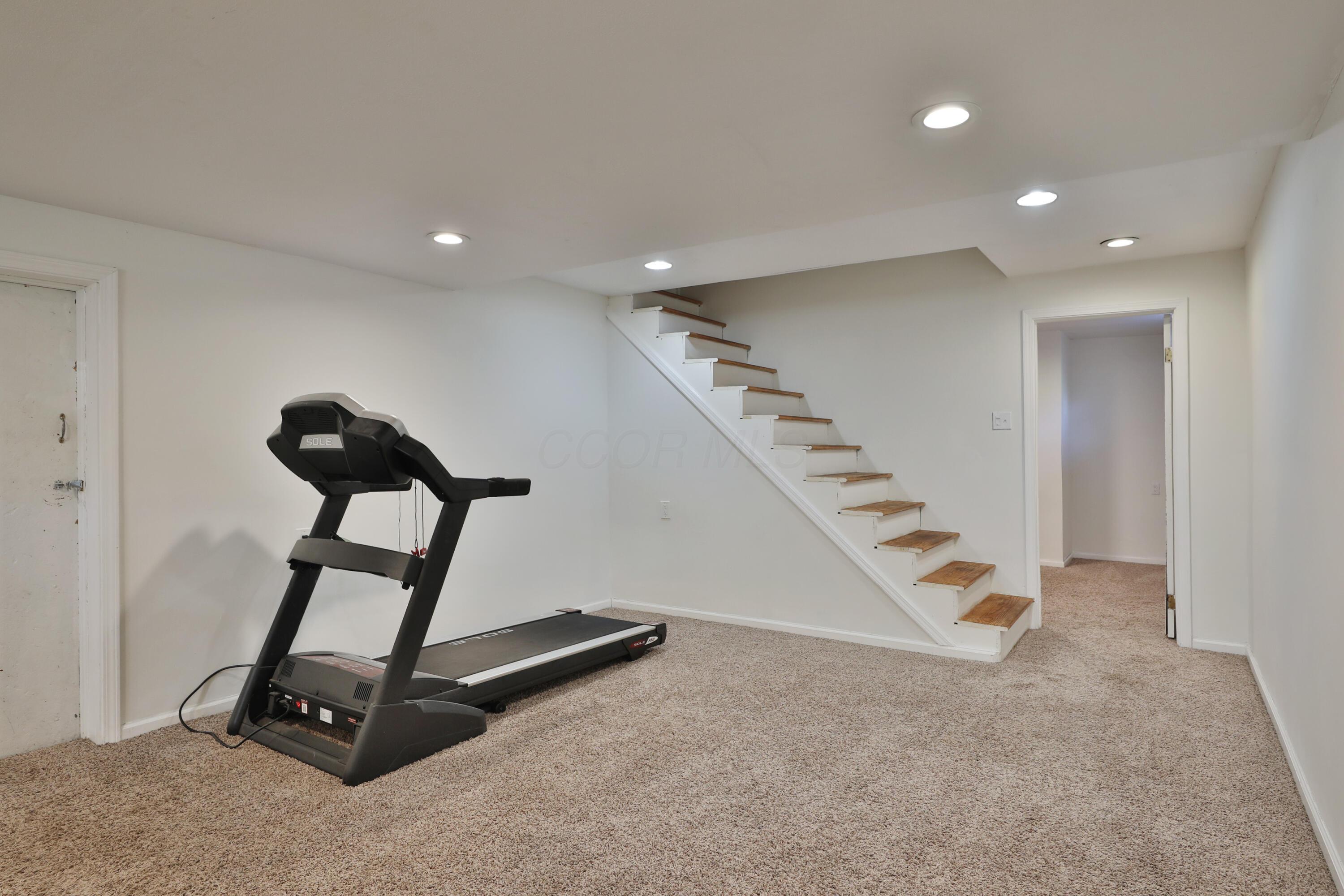1363 Castleton Road North Columbus, OH 43220 - Photo 48 of 74 1363-Castleton-N-48