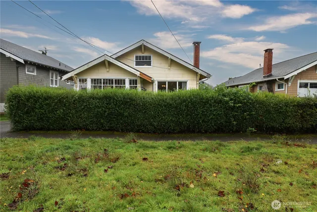 $225,000 | 807 Maple Street, Hoquiam, WA 98550
