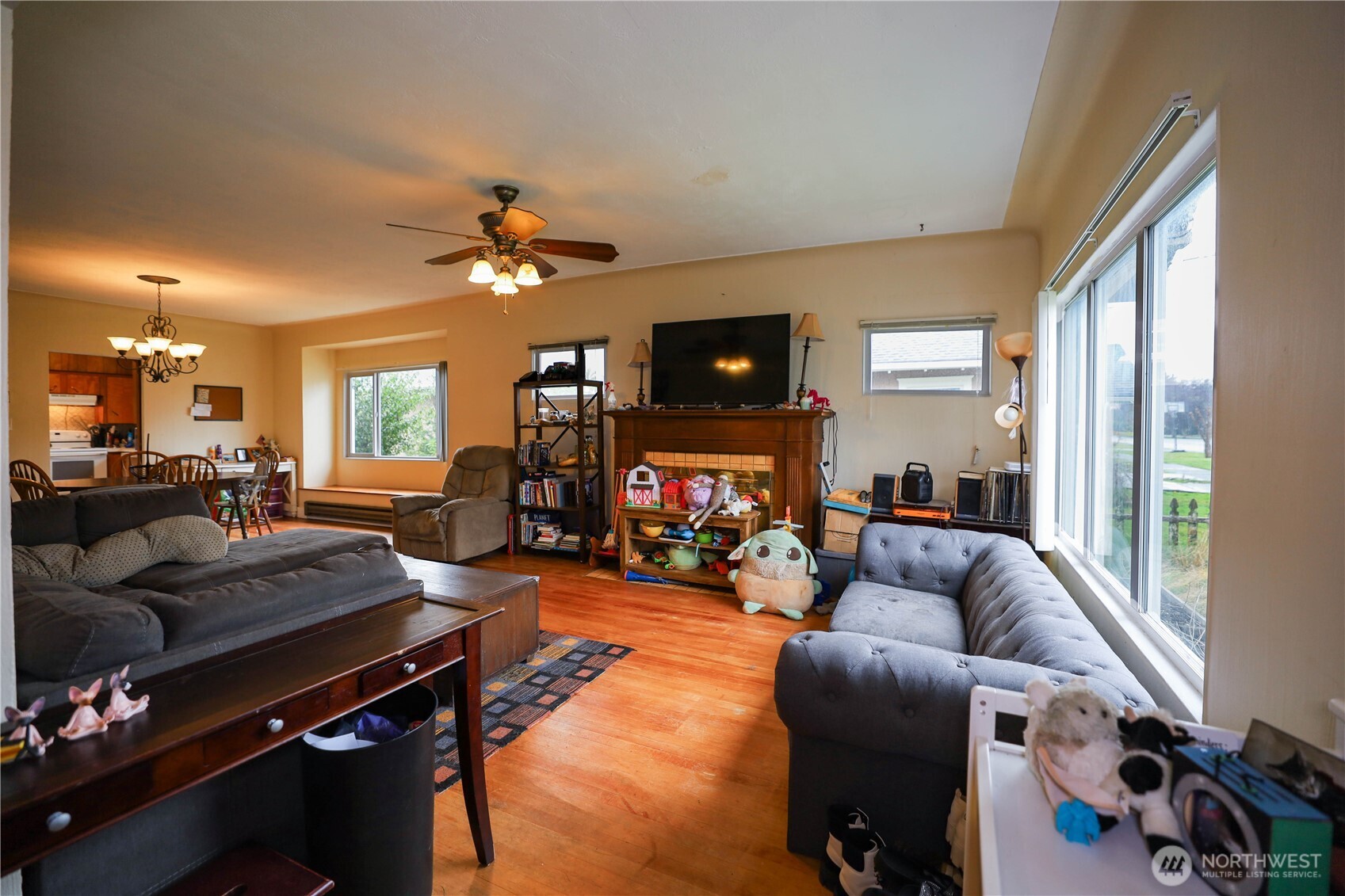 807 Maple Street Hoquiam, WA 98550 - Photo 3 of 14