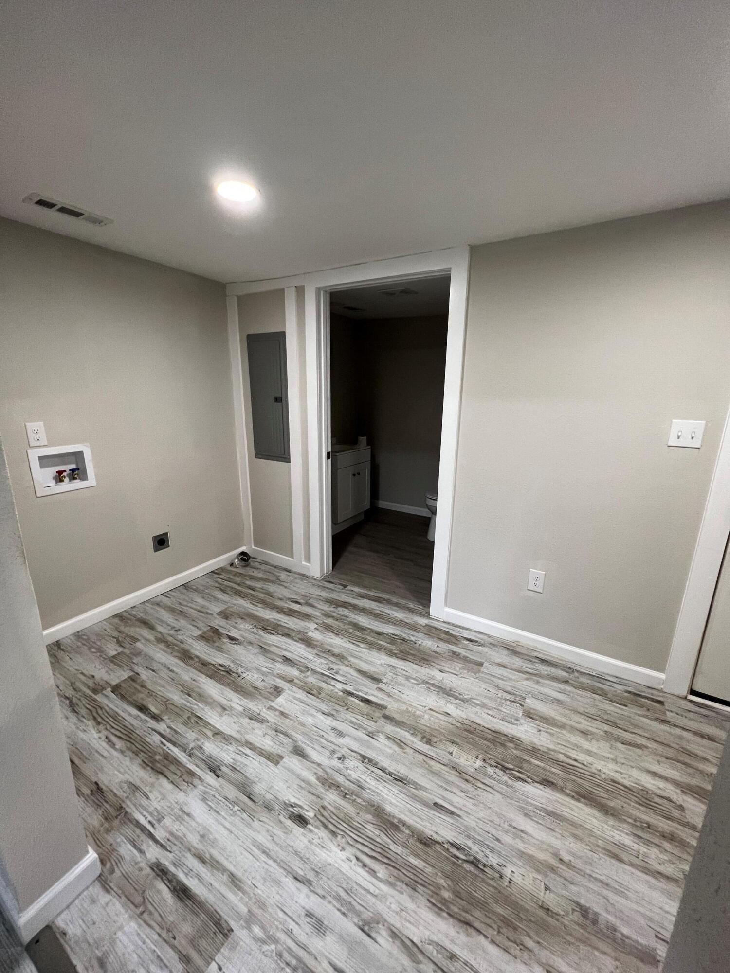 208 Daugherty Street LaFayette, GA 30728 - Photo 13 of 17 Laundry