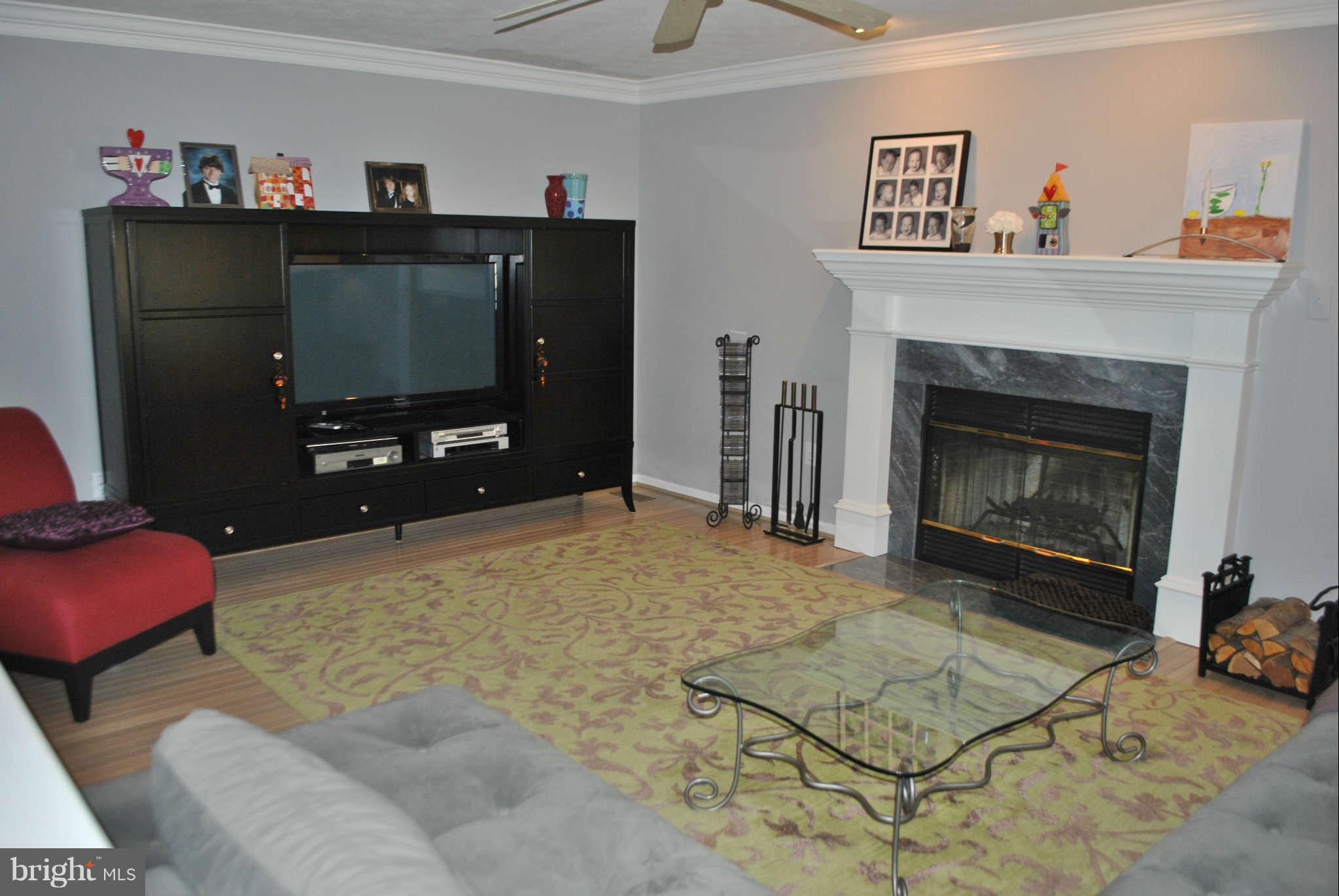 7520 Stream Crossing Road Baltimore, MD 21209 - Photo 12 of 30 Family Room