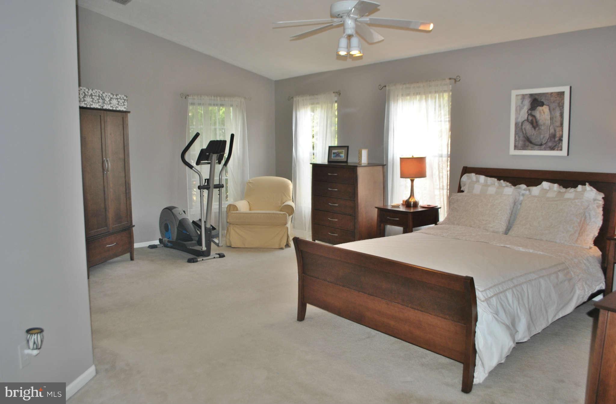 7520 Stream Crossing Road Baltimore, MD 21209 - Photo 16 of 30 Bedroom (Master)