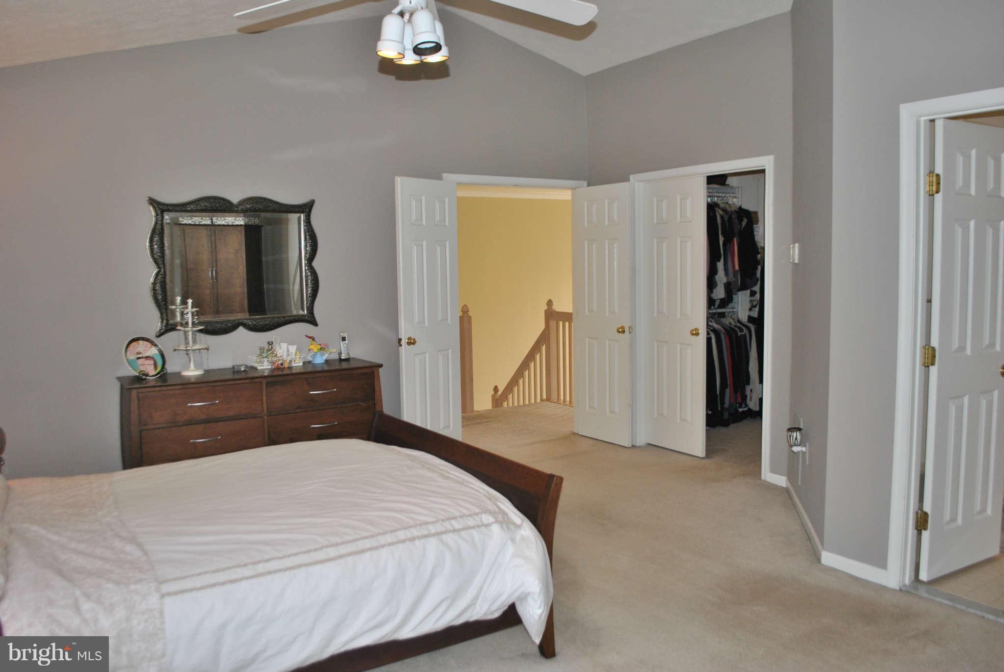 7520 Stream Crossing Road Baltimore, MD 21209 - Photo 17 of 30 Bedroom (Master)