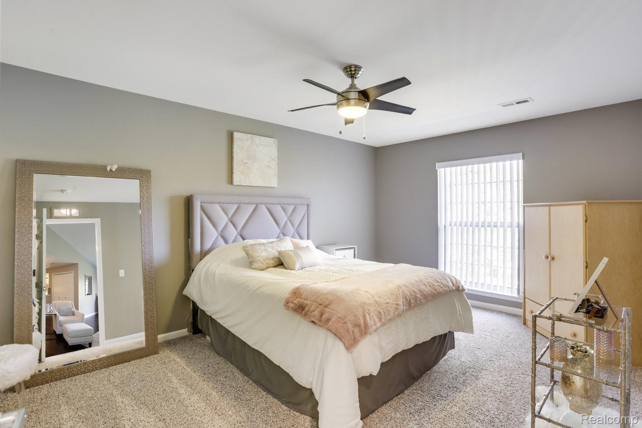 1656 Deepwood Circle Rochester, MI 48307 - Photo 19 of 25 1656+Deepwood+Cir+Rochester-18-web.jpg