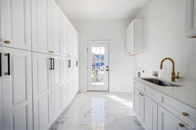 $1,200,000 | 1343 Smartview Lane, Forest, VA 24551