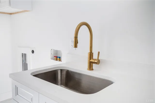 $1,200,000 | 1343 Smartview Lane, Forest, VA 24551