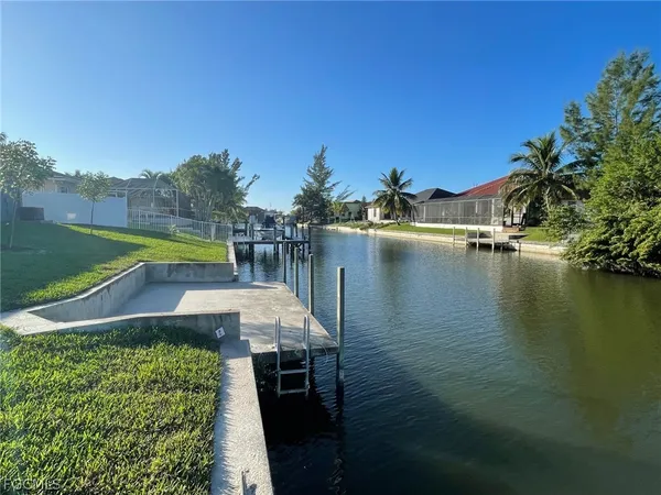 $1,925 | 3534 Southwest 17th Avenue, Cape Coral, FL 33914