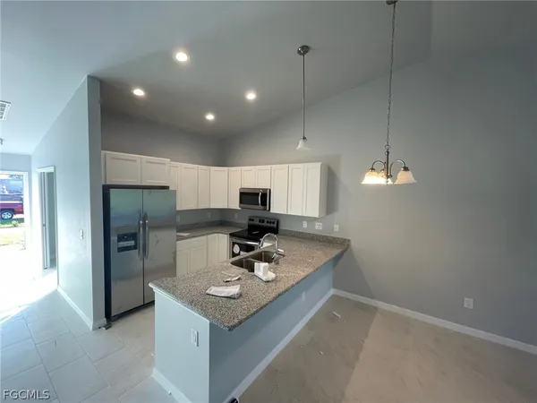 $1,925 | 3534 Southwest 17th Avenue, Cape Coral, FL 33914