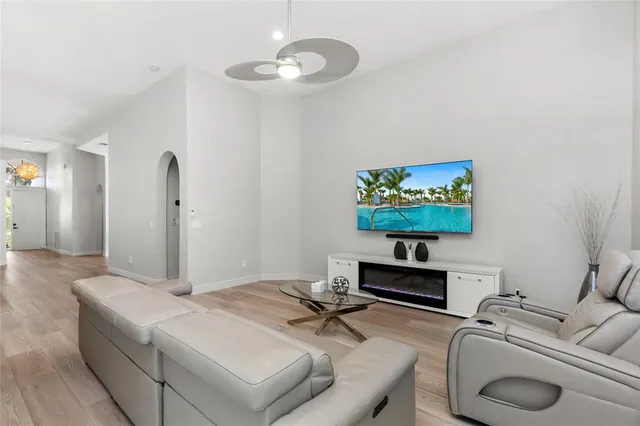 $739,000 | 7685 Northwest 71st Terrace, Parkland, FL 33067